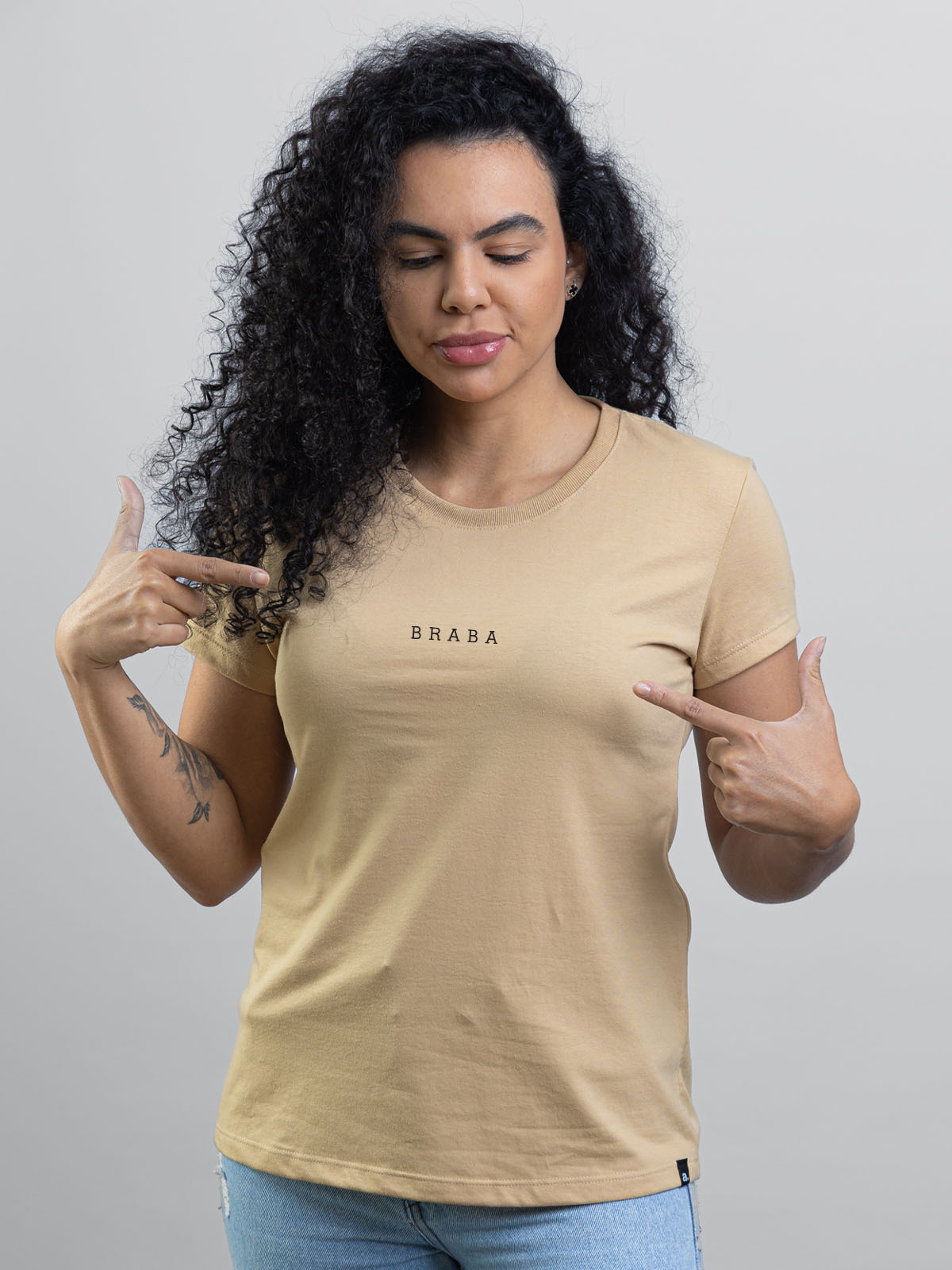 Camiseta Feminina Braba Minimalista Asmanhas