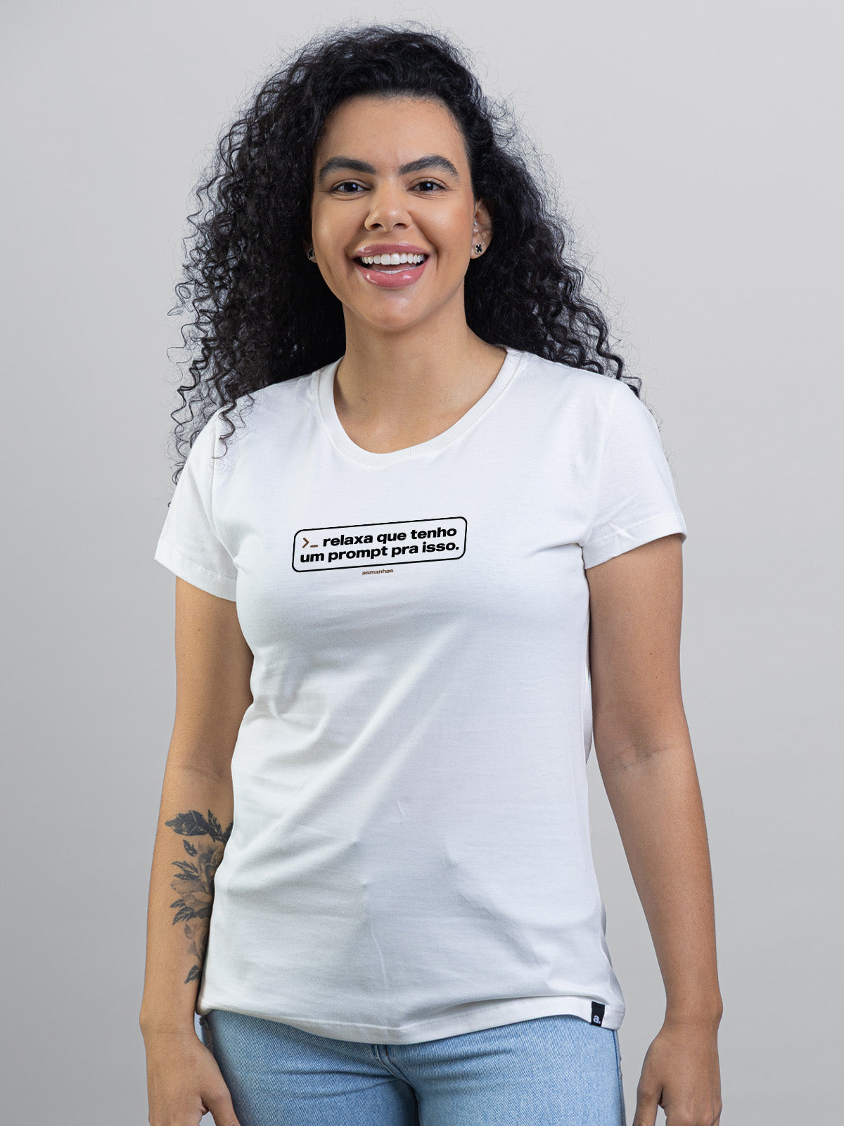 Camiseta Feminina Eu Tenho Um Prompt Asmanhas