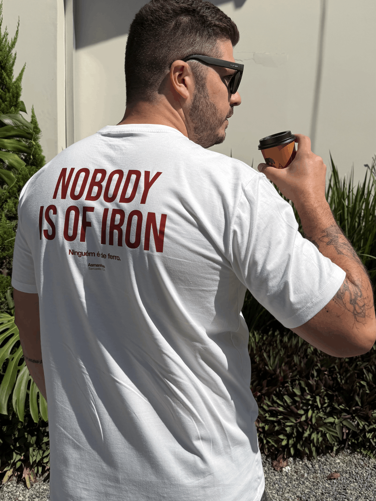 Camiseta Nobody Is Of Iron Asmanhas