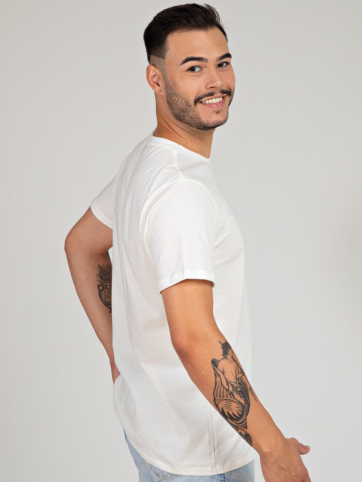 Camiseta Melhor Não, Mas Bora Asmanhas