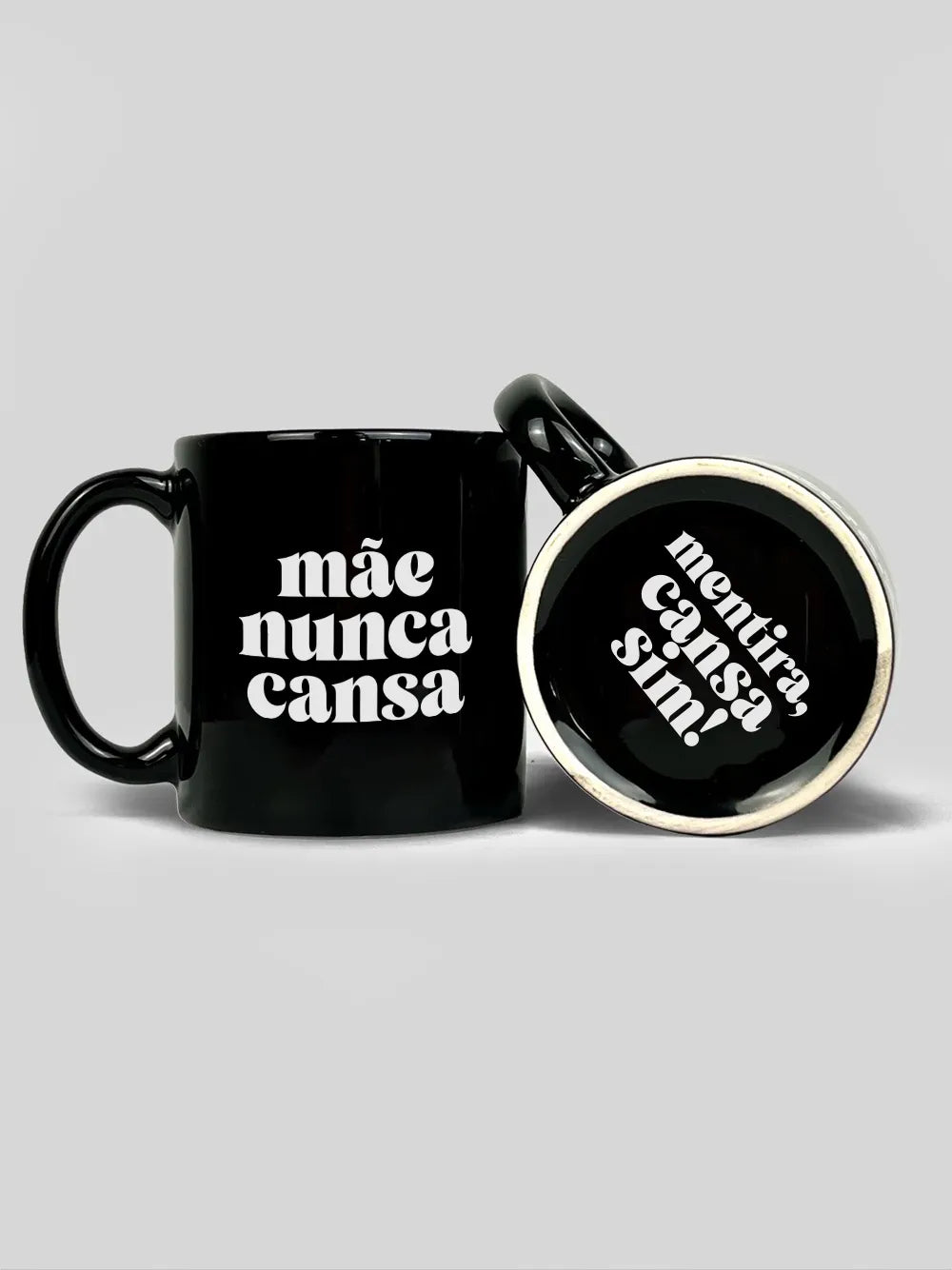 Caneca Mãe Nunca Cansa Preta Asmanhas