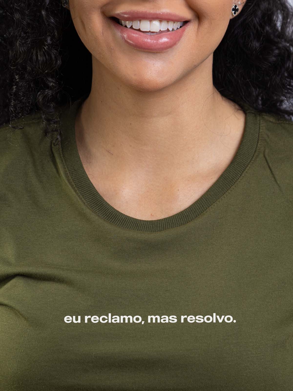 Camiseta Feminina Eu Reclamo Mas Resolvo Asmanhas Liquida