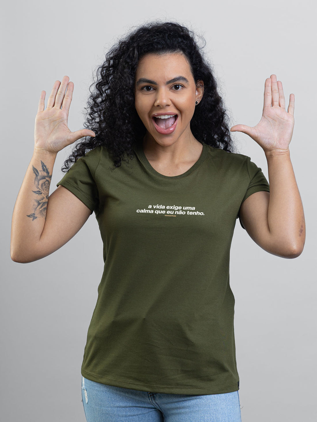 Camiseta Feminina Calma Que Eu Não Tenho Asmanhas