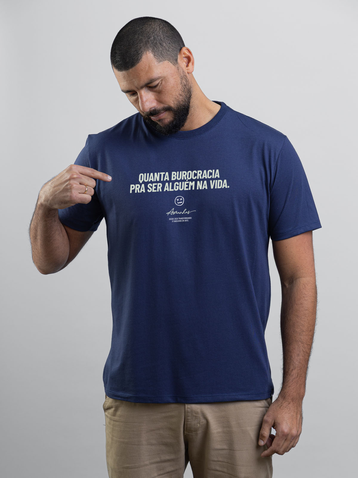 Camiseta Quanta Burocracia Asmanhas
