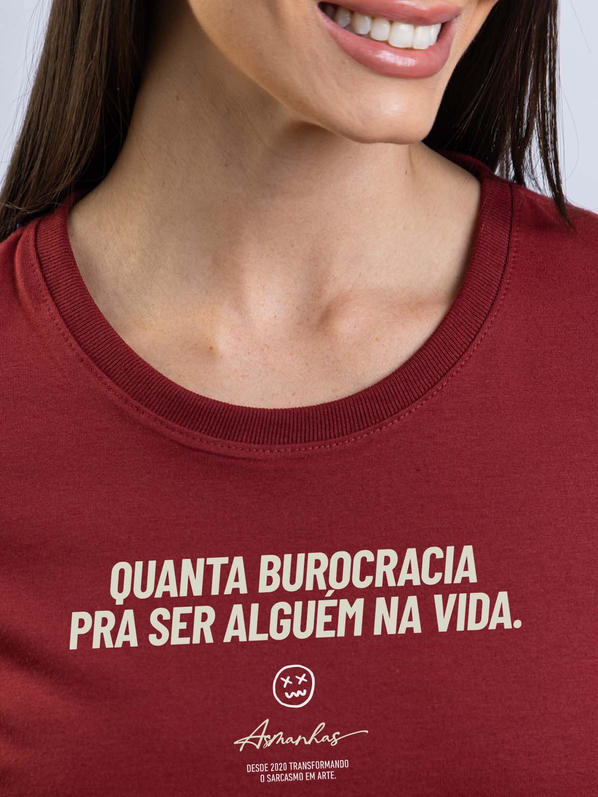 Camiseta Feminina Quanta Burocracia Asmanhas
