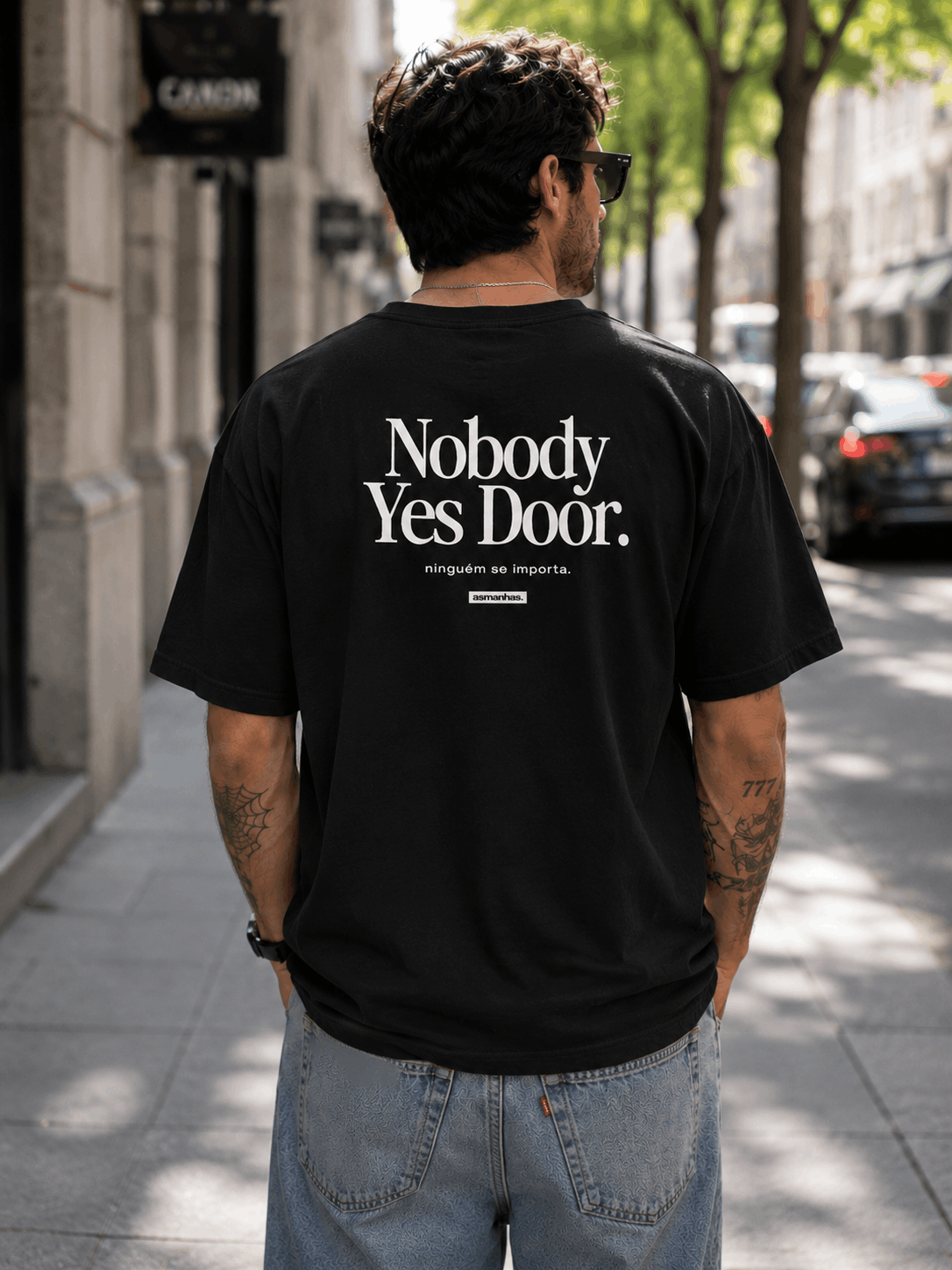 Camiseta Oversized  Nobody Yes Door Asmanhas