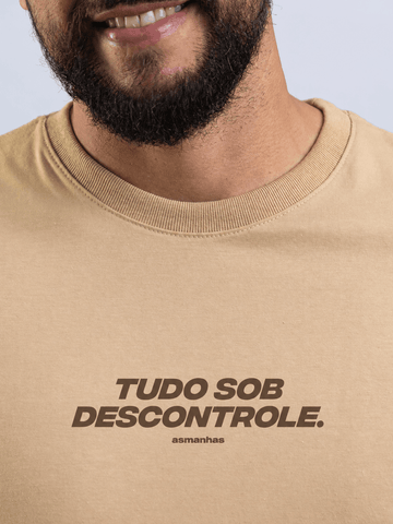 Camiseta Tudo Sob Descontrole Asmanhas Liquida