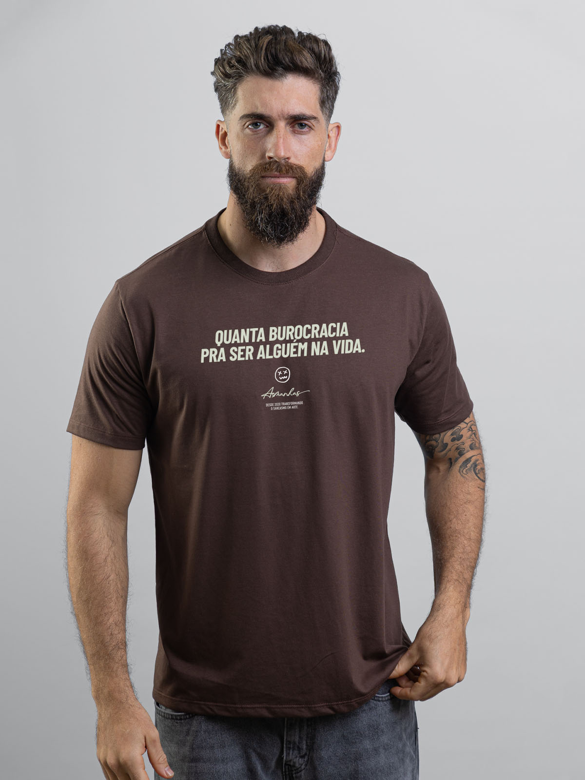 Camiseta Quanta Burocracia Asmanhas