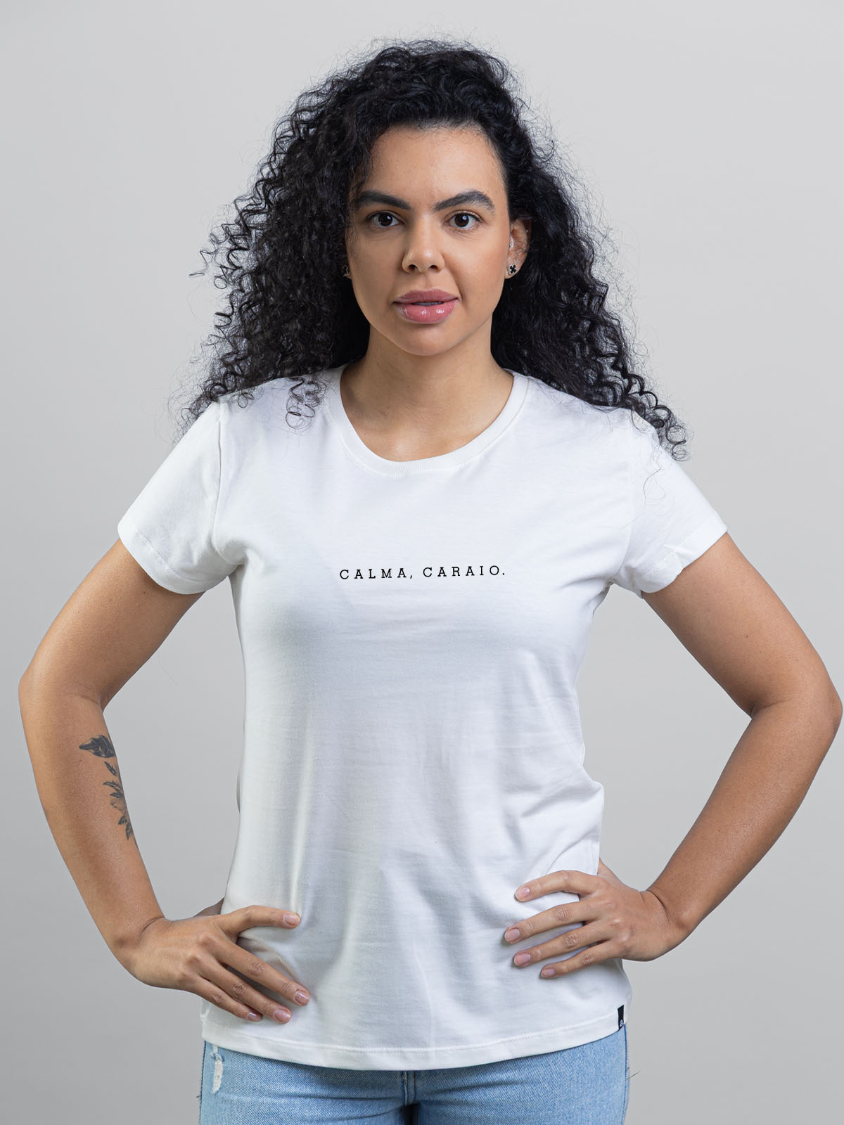 Camiseta Feminina Calma Caraio Minimalista Asmanhas