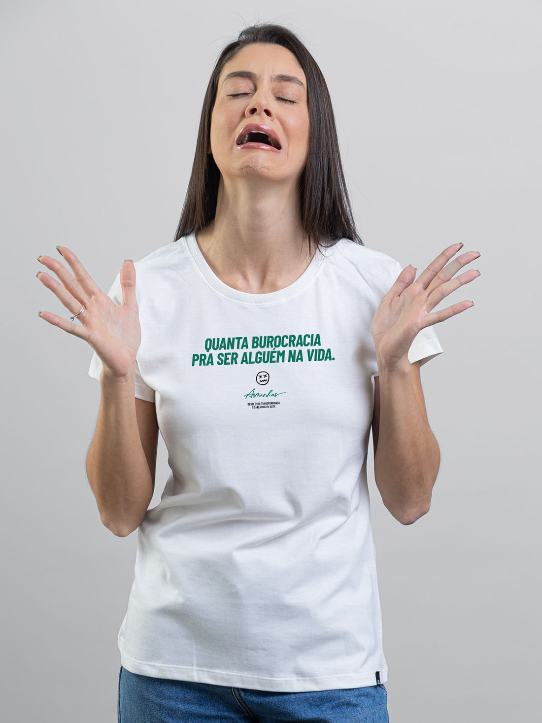 Camiseta Feminina Quanta Burocracia Asmanhas