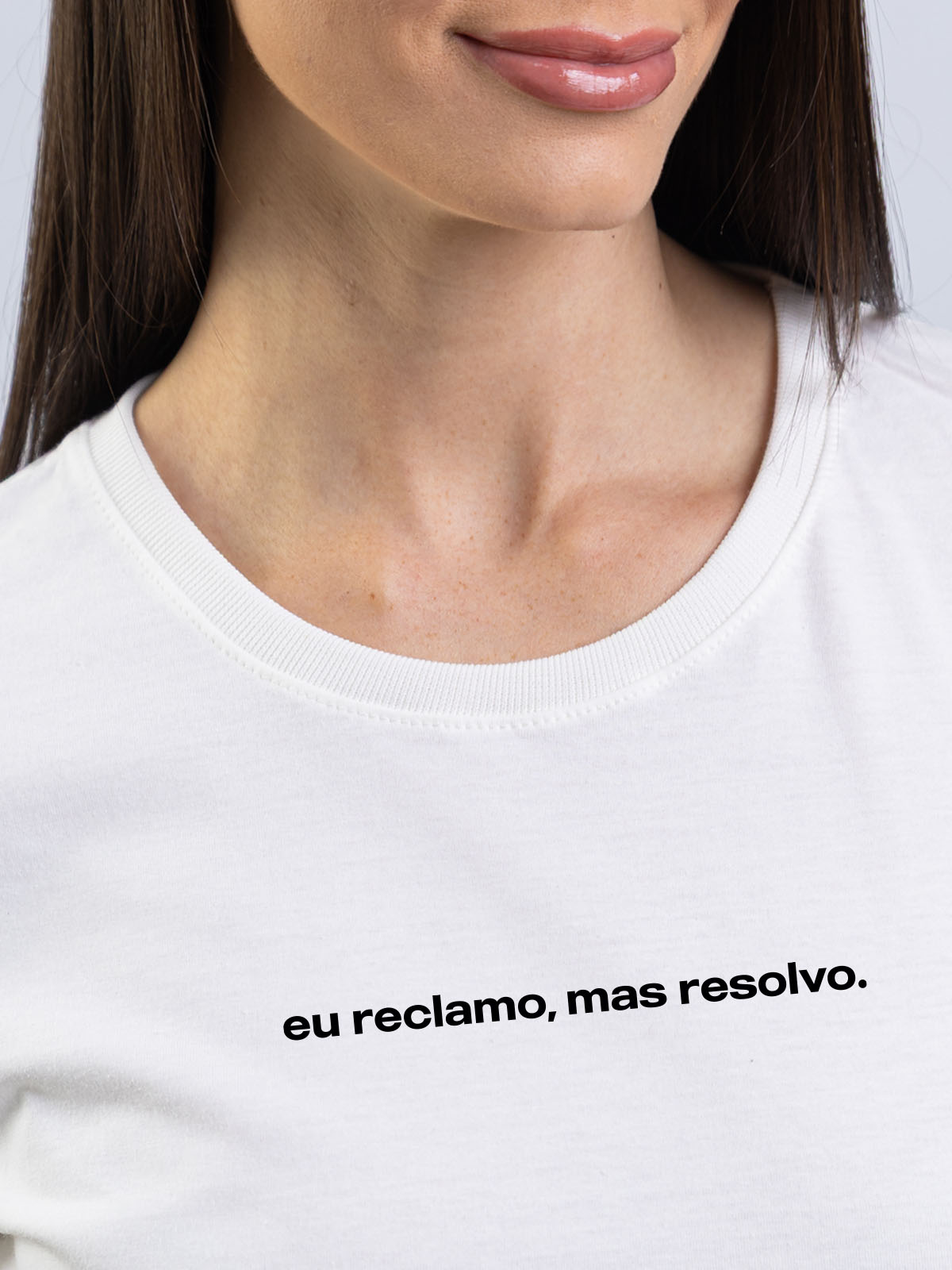 Camiseta Feminina Eu Reclamo Mas Resolvo Asmanhas