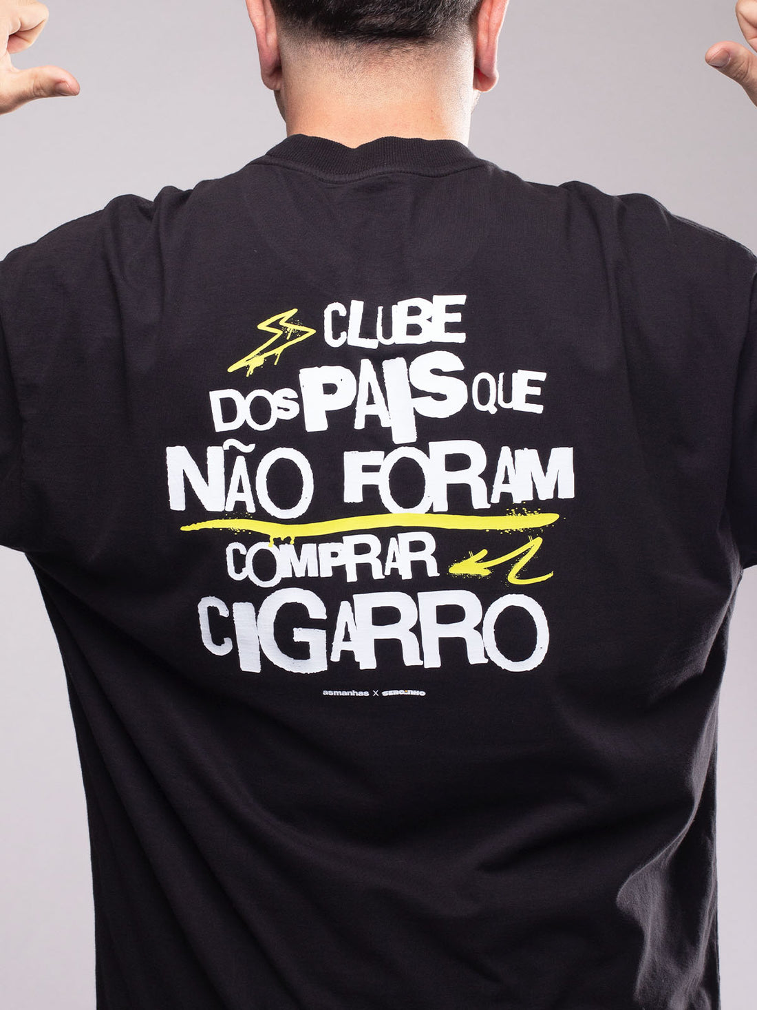 Camiseta Oversized Não Foram Comprar Cigarro Asmanhas