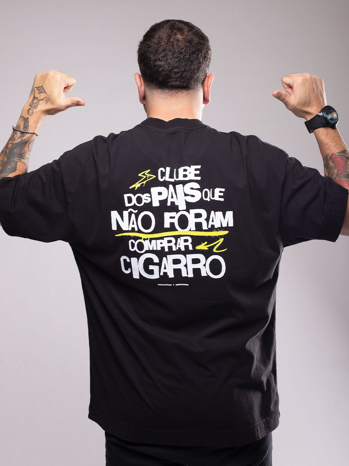 Camiseta Oversized Não Foram Comprar Cigarro Asmanhas