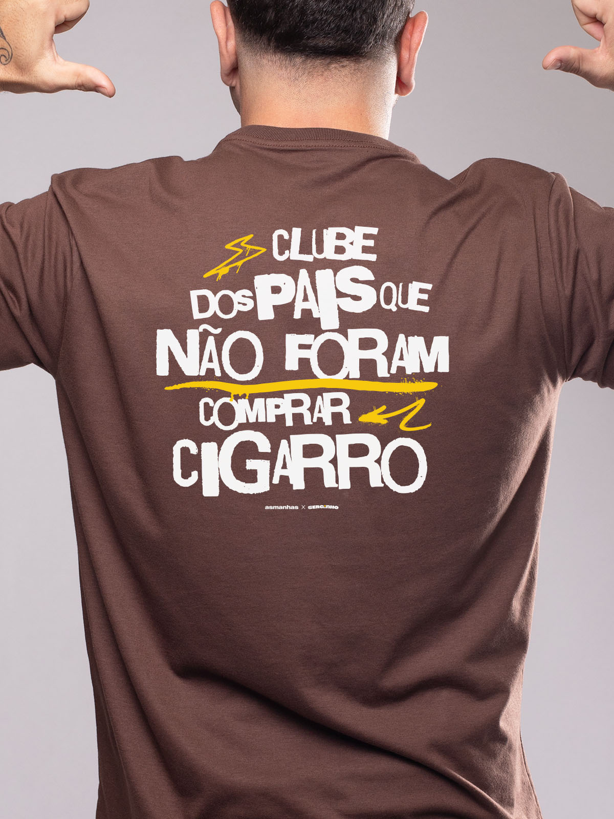Camiseta Não Foram Comprar Cigarro Asmanhas