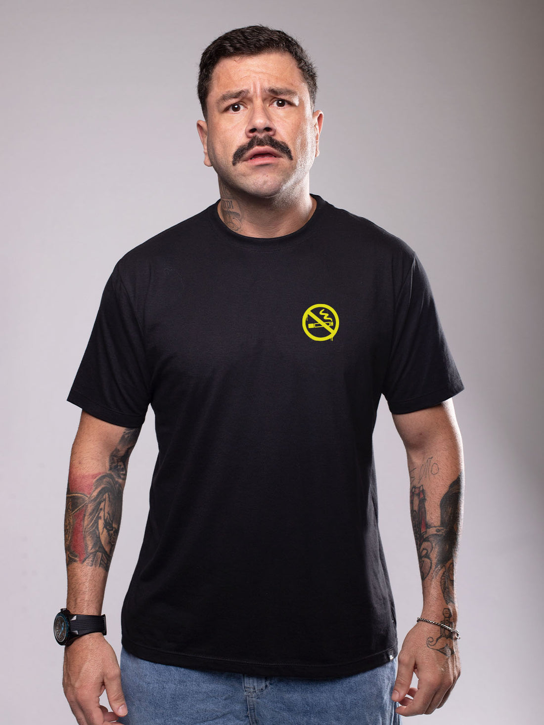 Camiseta Não Foram Comprar Cigarro Asmanhas
