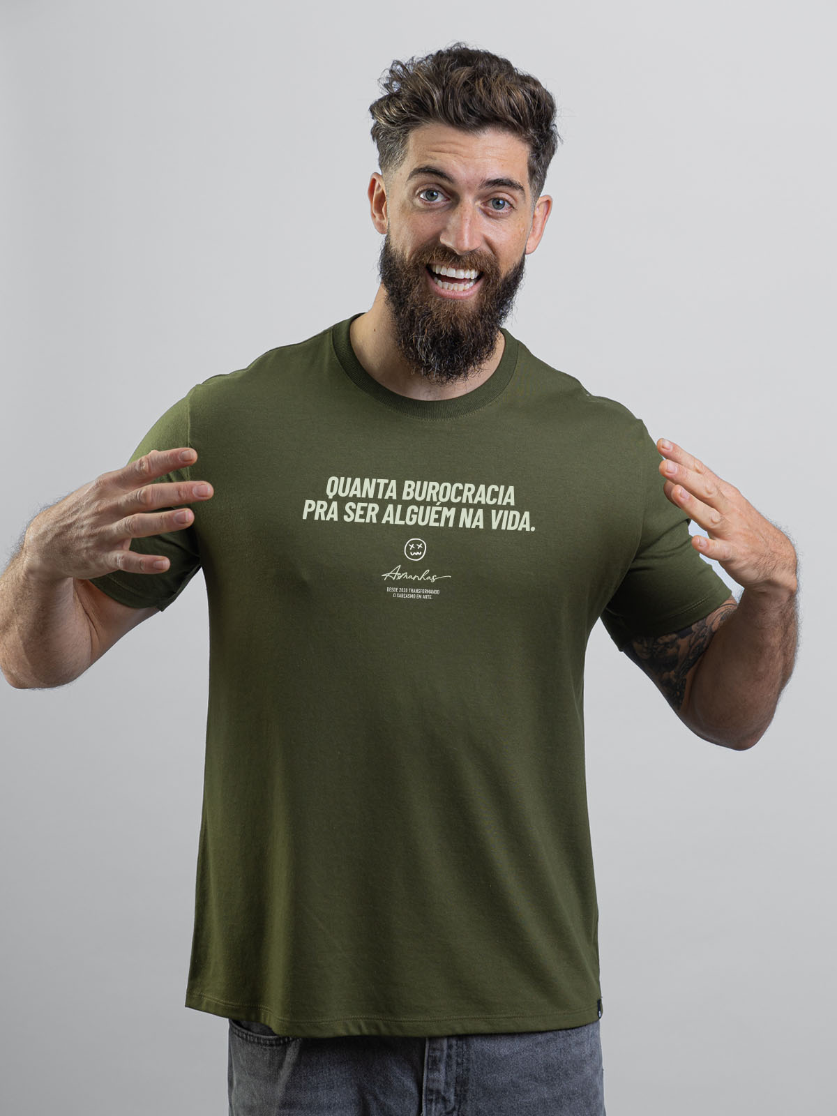 Camiseta Quanta Burocracia Asmanhas