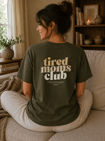 Camiseta Tired Moms Club Asmanhas