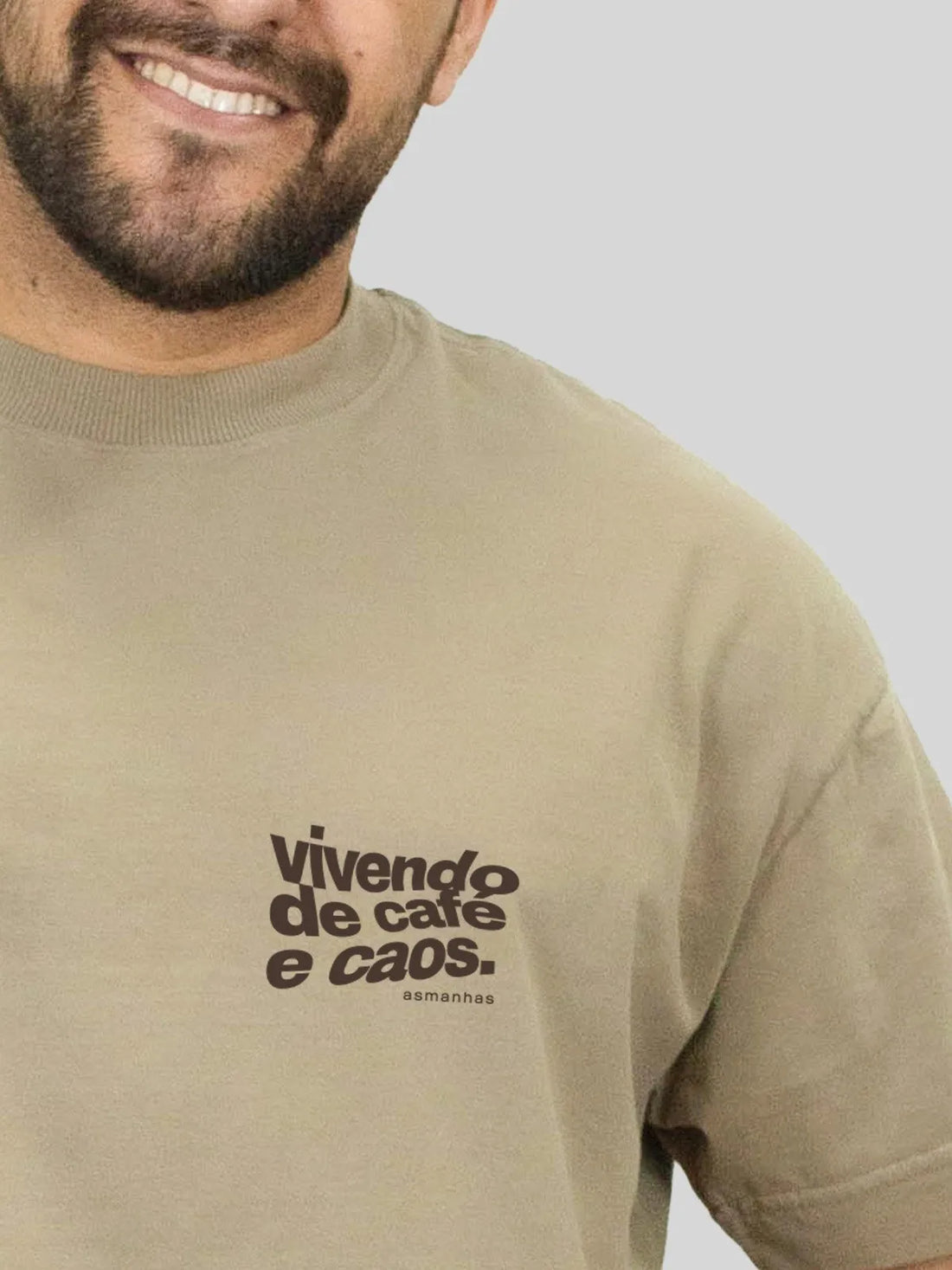 Camiseta Oversized Café e Caos Asmanhas