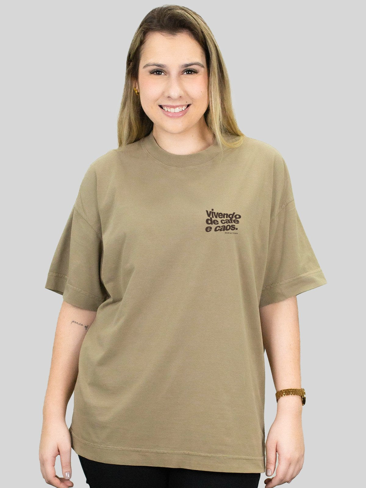 Camiseta Oversized Café e Caos Asmanhas