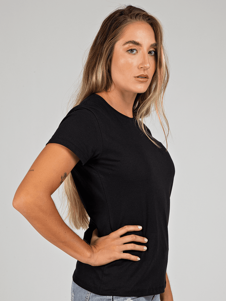 Camiseta Feminina Alto em Sarcasmo Asmanhas