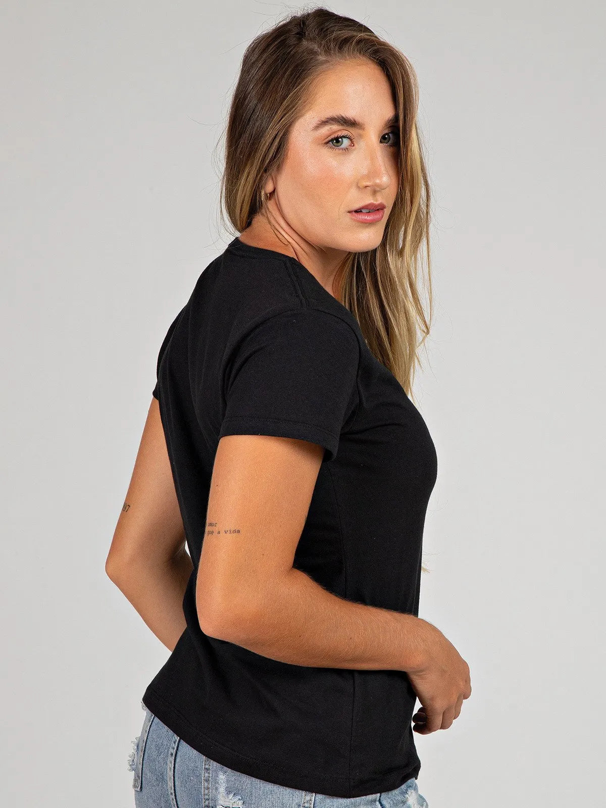 Camiseta Feminina Eu Reclamo Mas Resolvo Asmanhas