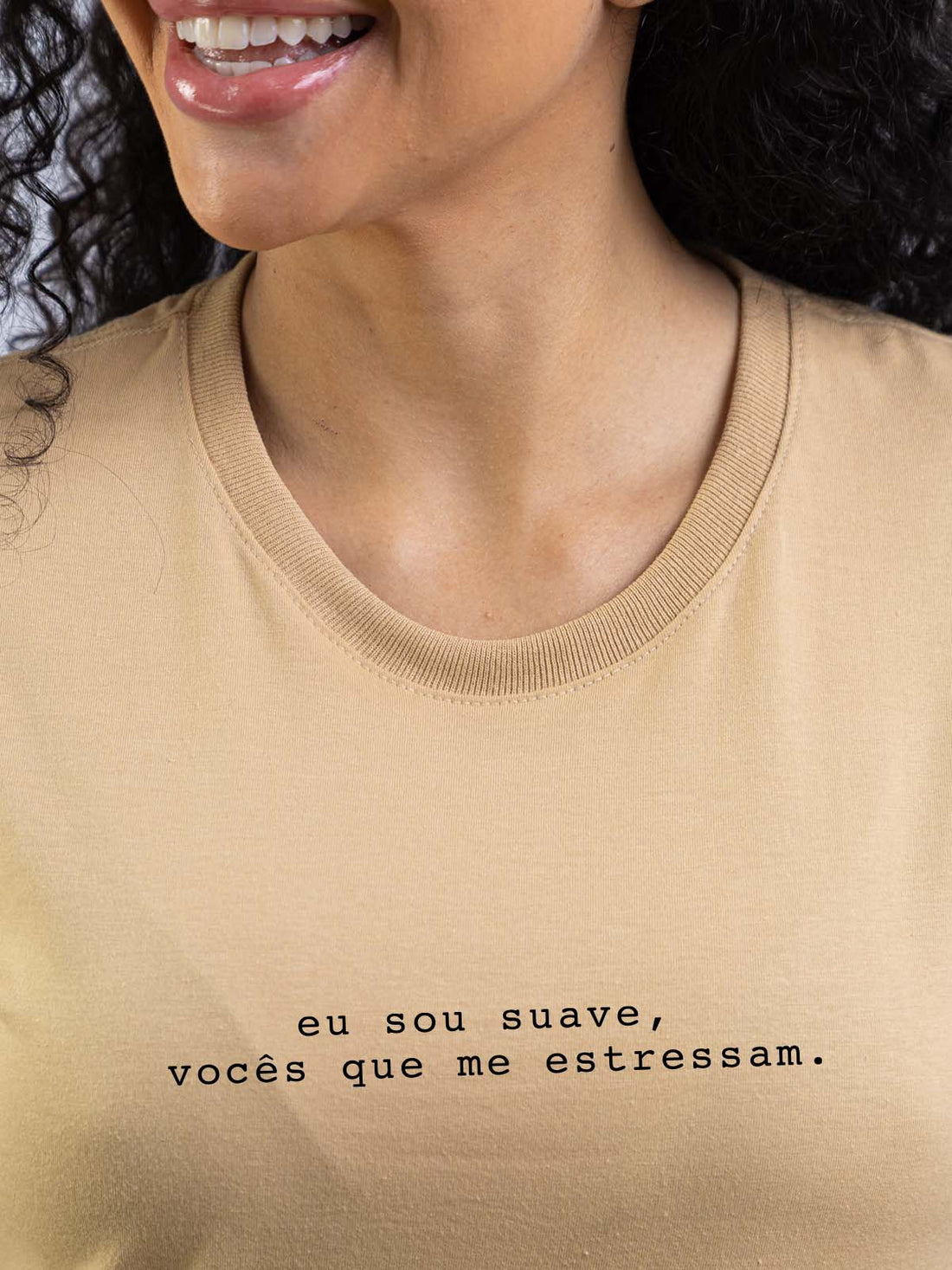 Camiseta Feminina Eu sou Suave Asmanhas Liquida