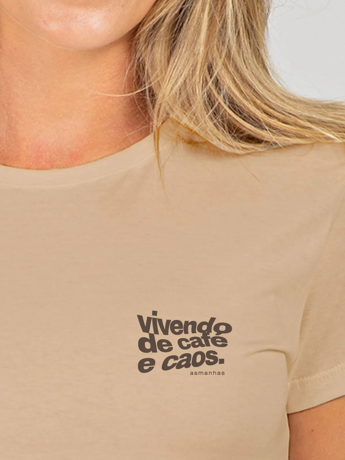 Camiseta Feminina Café e Caos Asmanhas