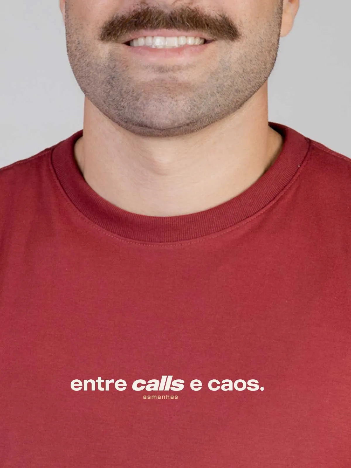 Camiseta Entre Calls e Caos Asmanhas