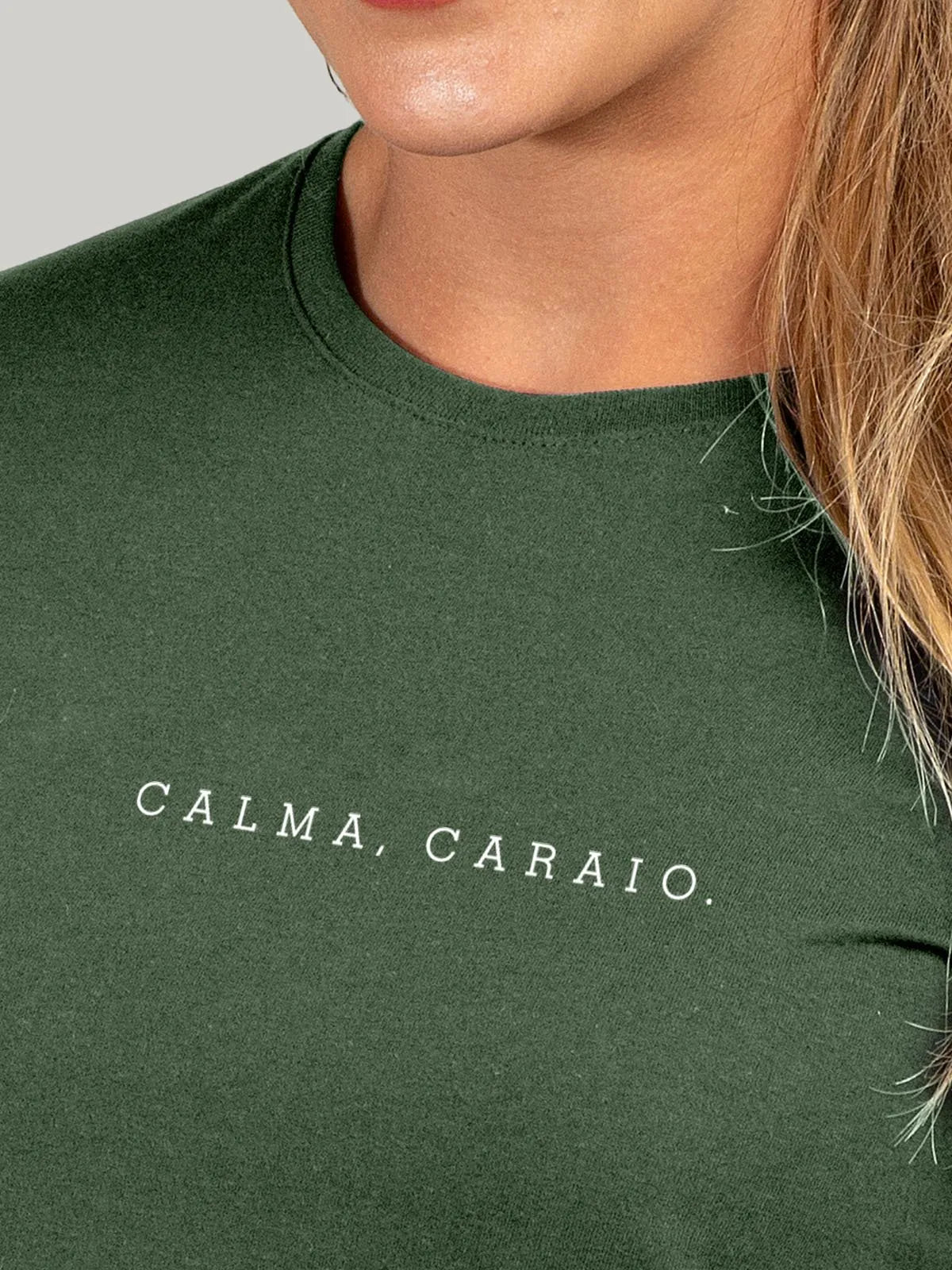 Camiseta Feminina Calma Caraio Minimalista Asmanhas