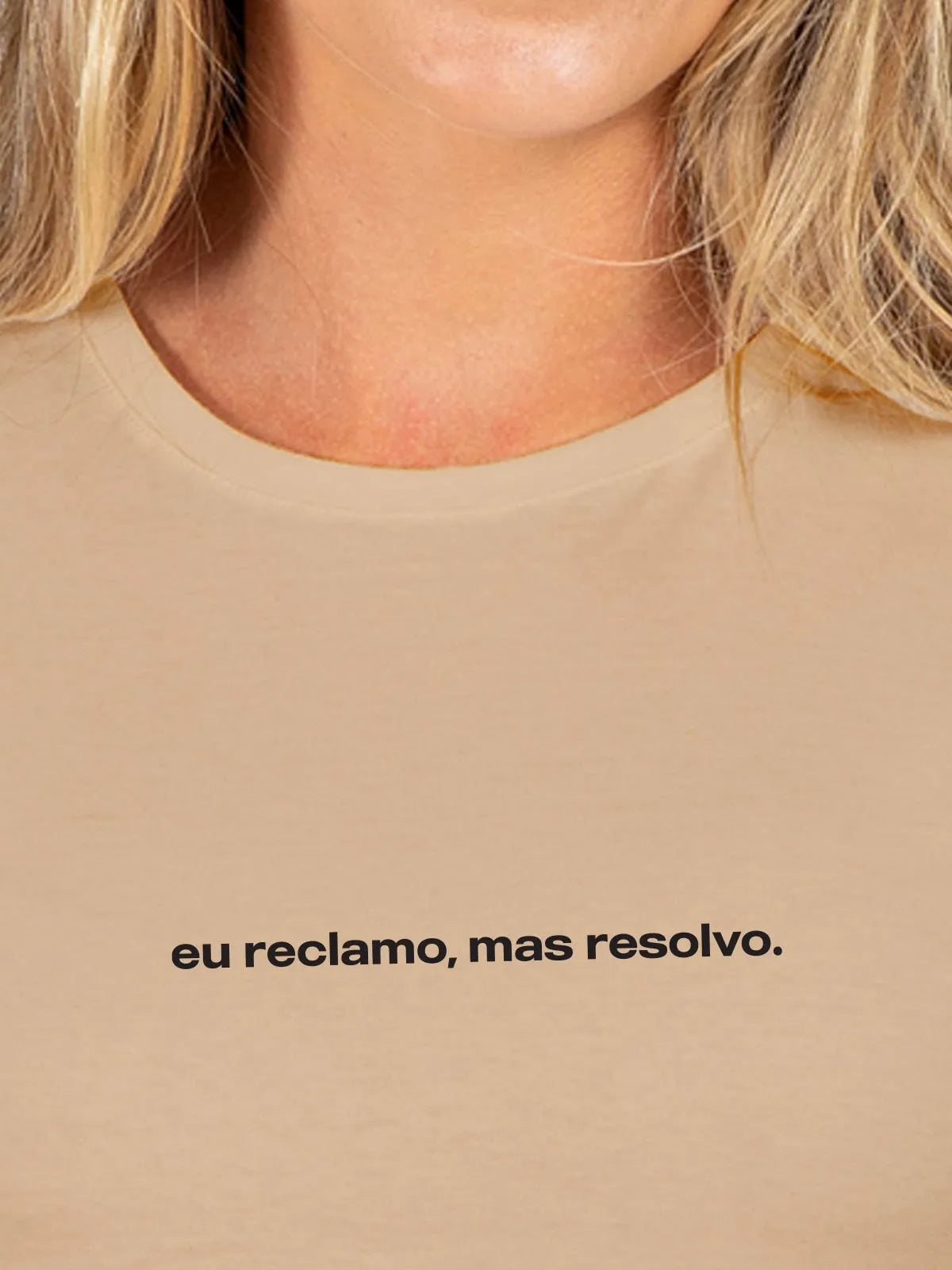 Camiseta Feminina Eu Reclamo Mas Resolvo Asmanhas
