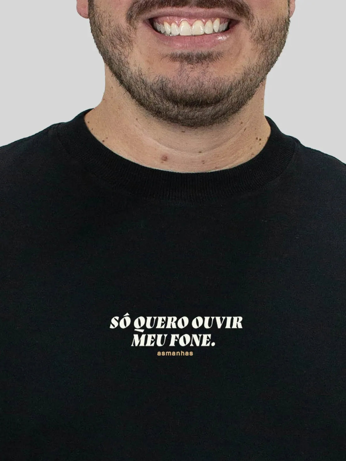 Camiseta Oversized Só Quero Ouvir Meu Fone Asmanhas