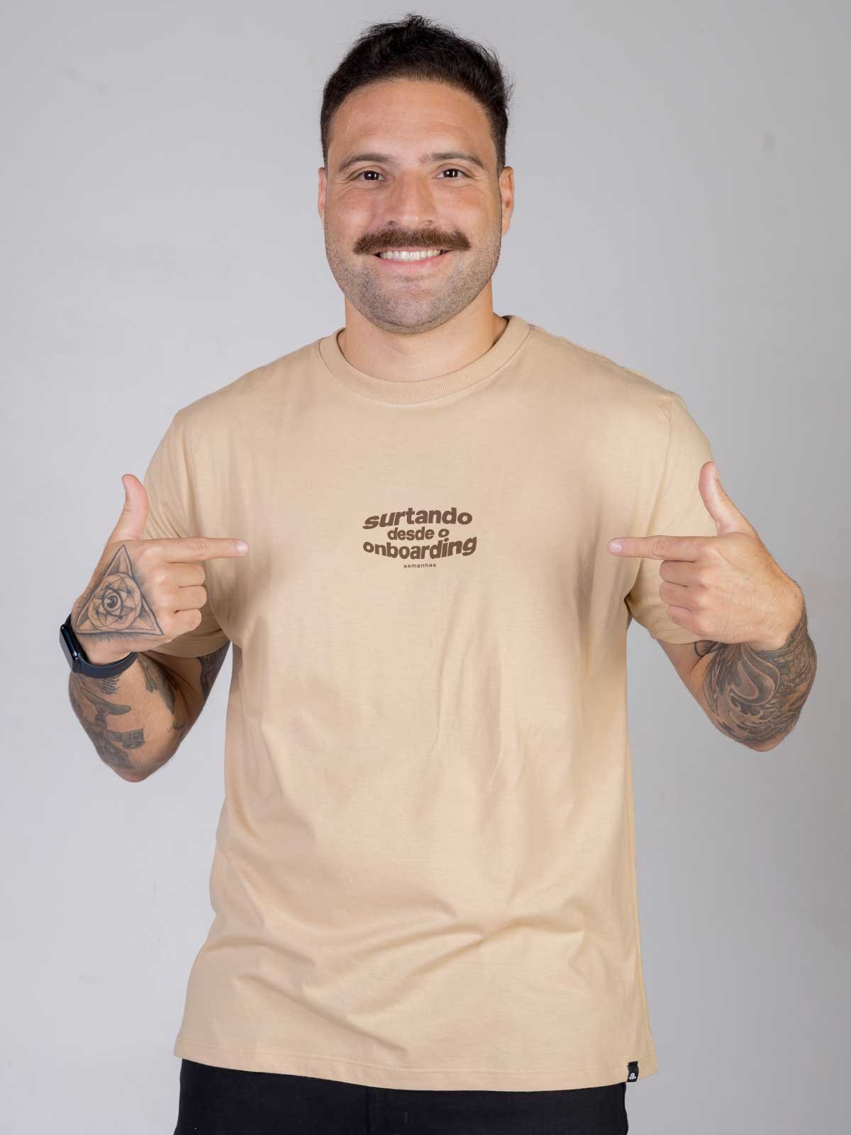 Camiseta Surtando Desde o Onboarding Asmanhas