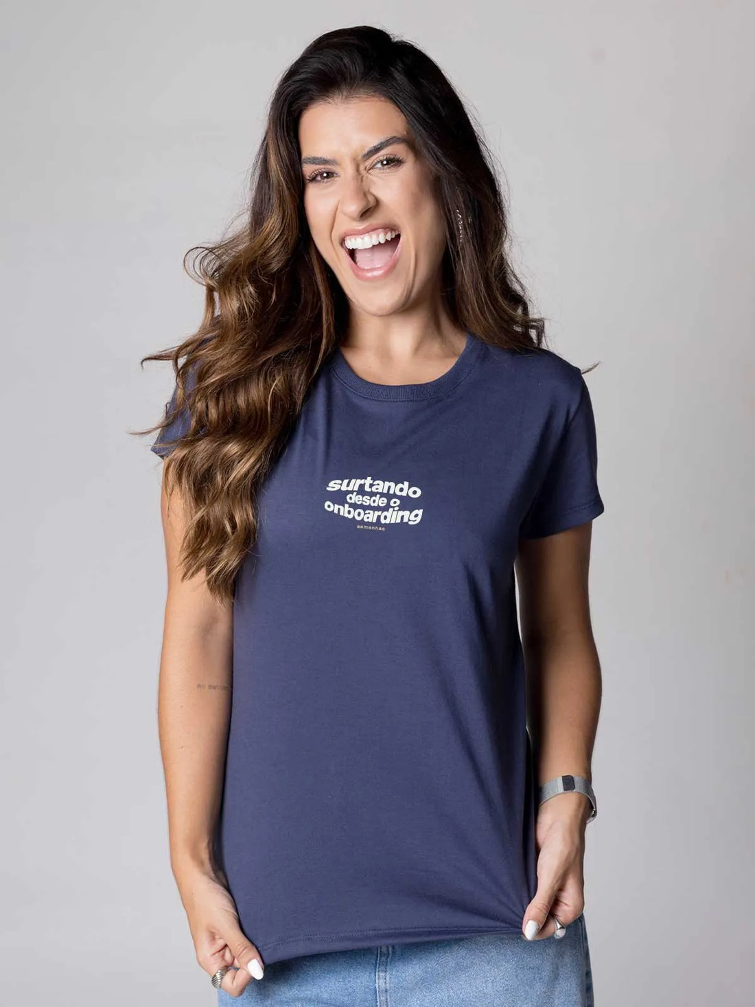 Camiseta Feminina Surtando Desde o Onboarding Asmanhas