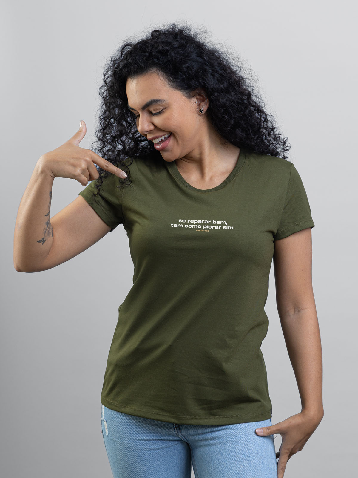 Camiseta Feminina Tem Como Piorar Asmanhas
