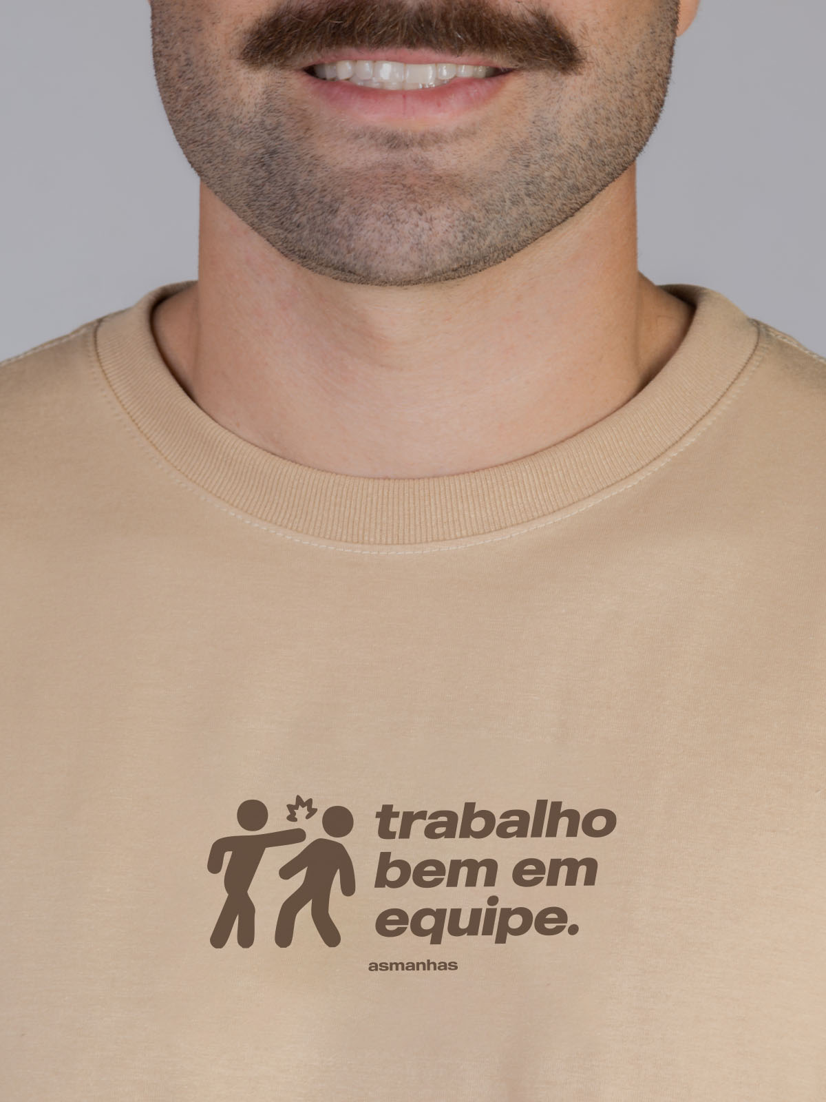 Camiseta Trabalho Bem em Equipe Asmanhas