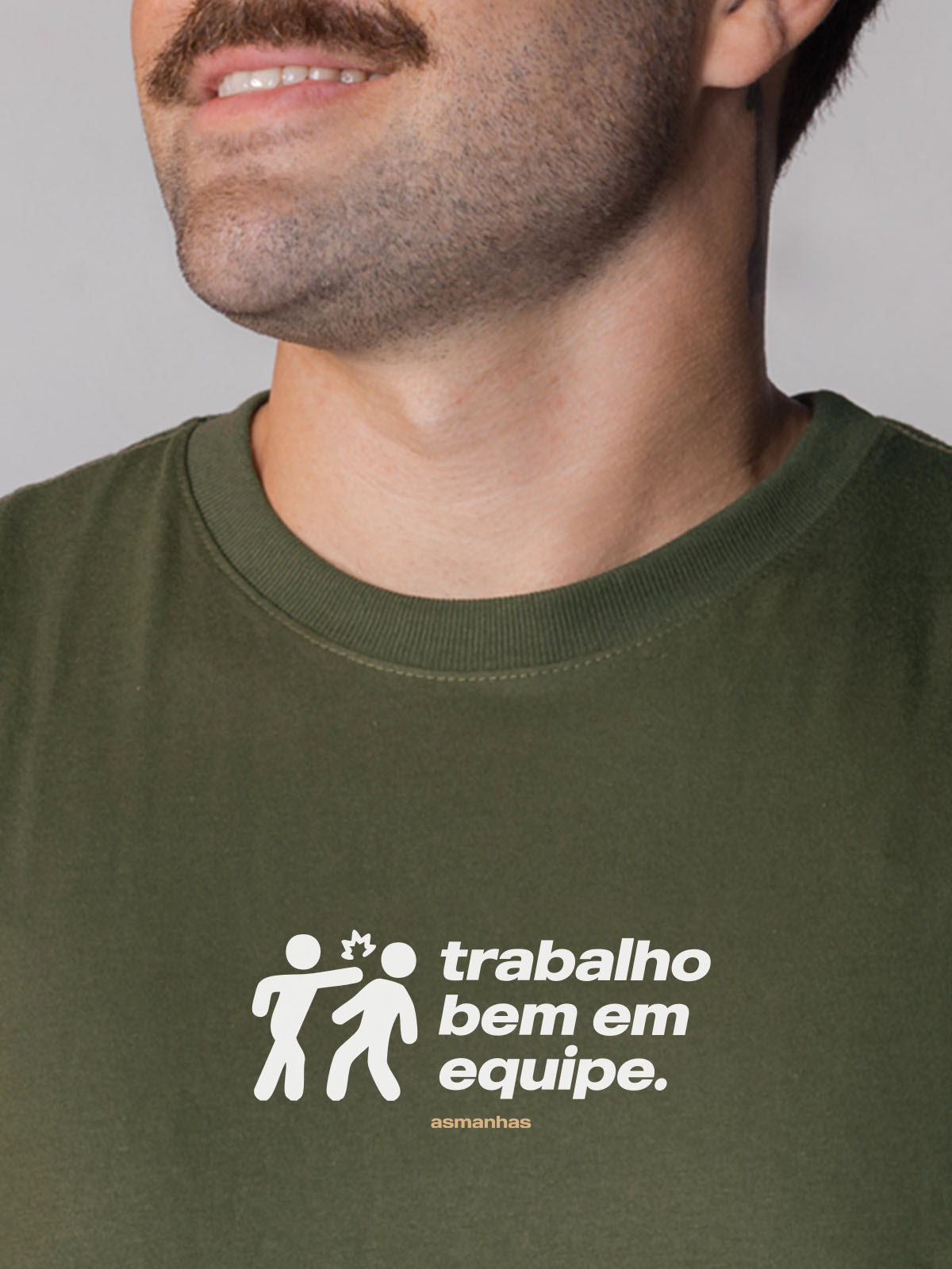 Camiseta Trabalho Bem em Equipe Asmanhas