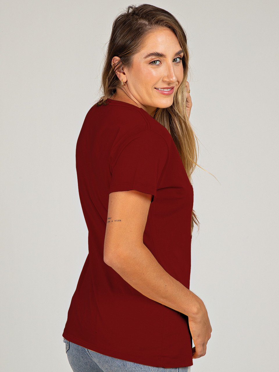 Camiseta Feminina Melhor Não, Mas Bora Asmanhas