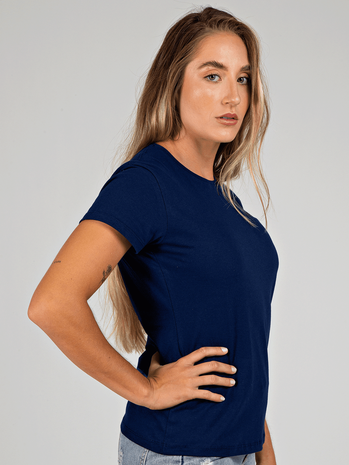 Camiseta Feminina Lisa Básica Asmanhas