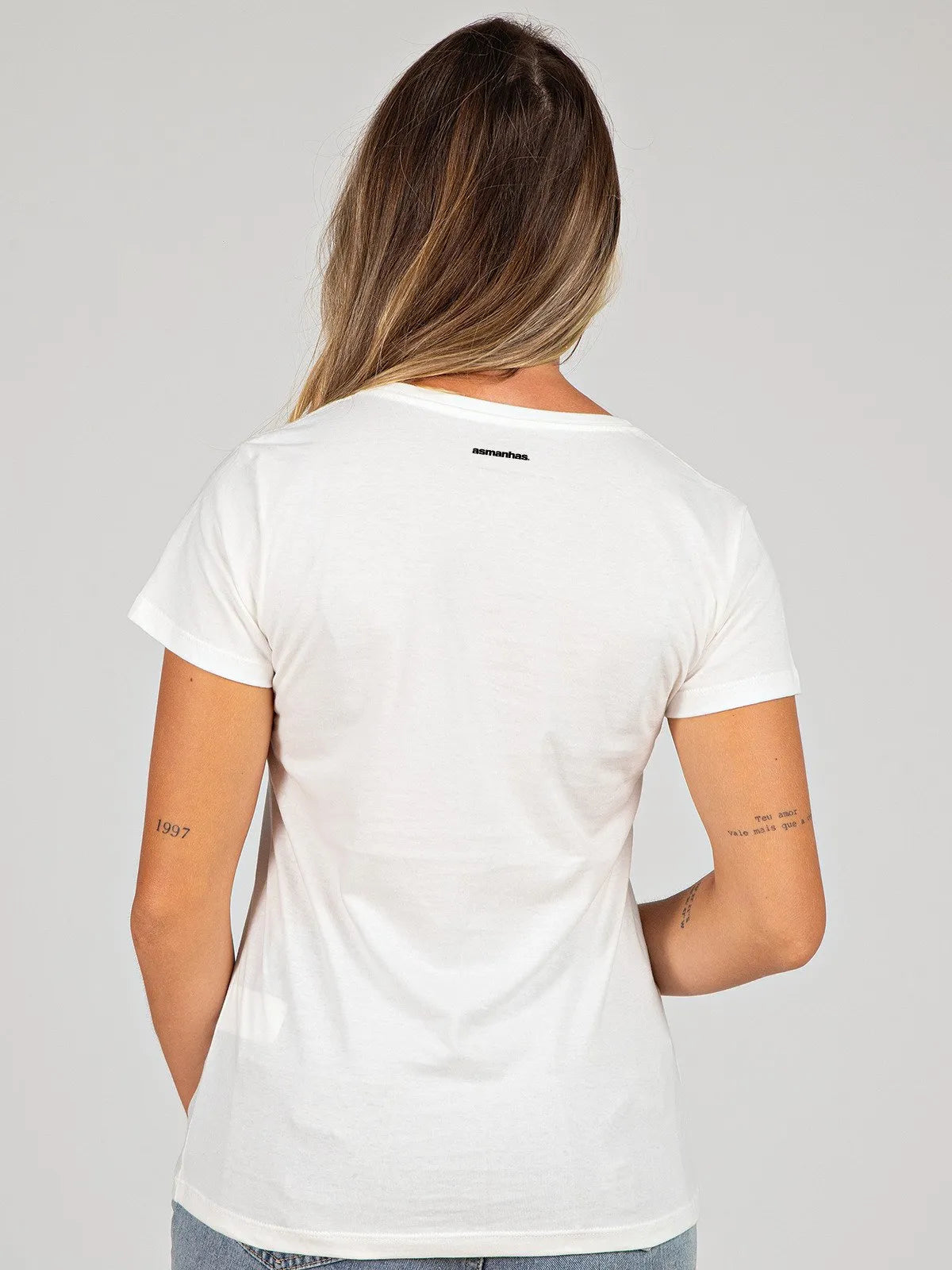 Camiseta Feminina Eu Reclamo Mas Resolvo Asmanhas