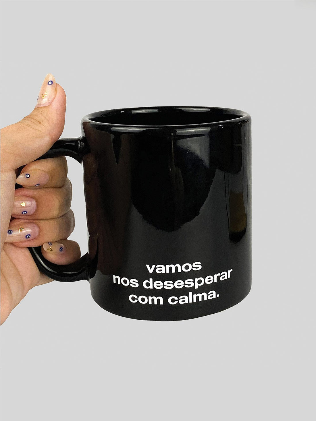 Caneca Desesperar com Calma Preta Asmanhas