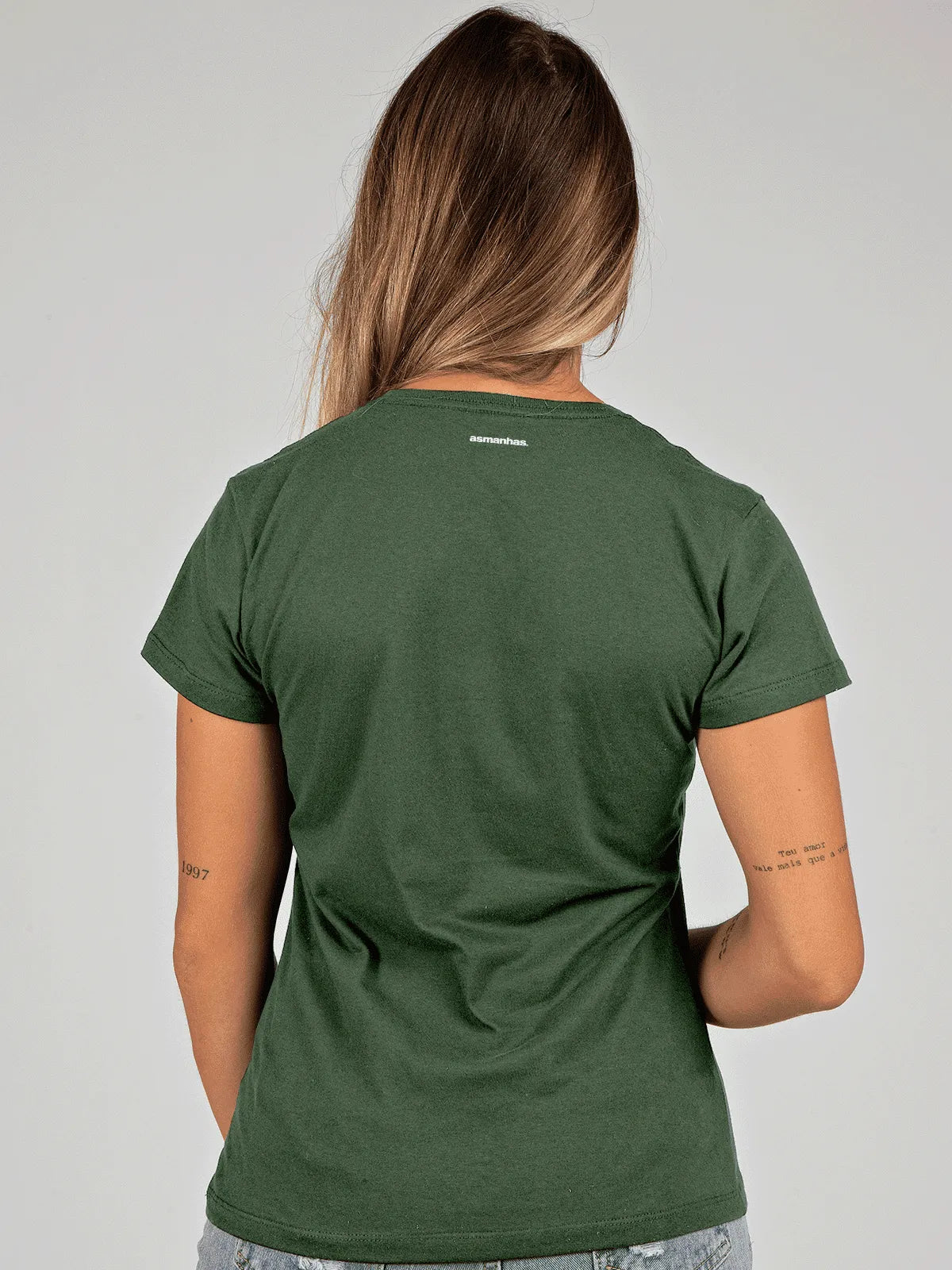 Camiseta Feminina Eu Reclamo Mas Resolvo Asmanhas